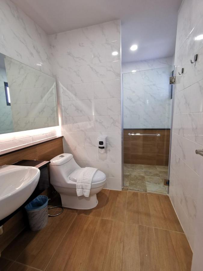 Arista Hotel Ubon Ubon Ratchathani Eksteriør billede